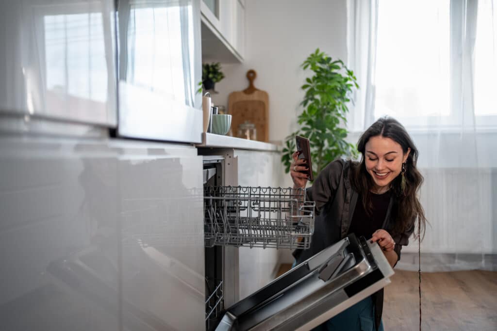 What Makes a Dishwasher Smart